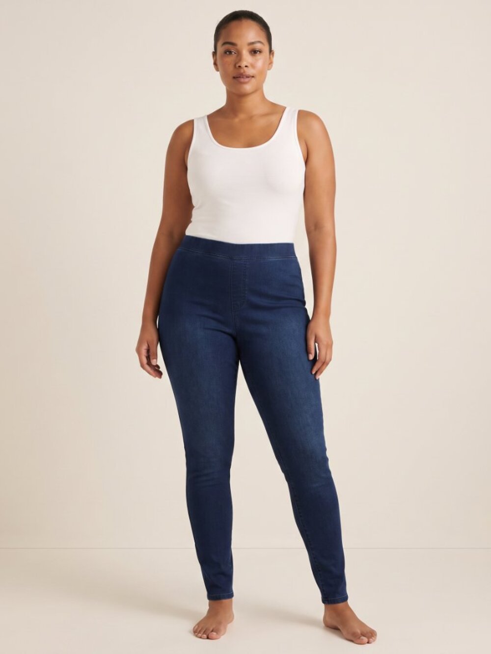 NWOT High Rise Dark Wash Elastic Waist Pull On Jeggings Skinny Jeans - Size L